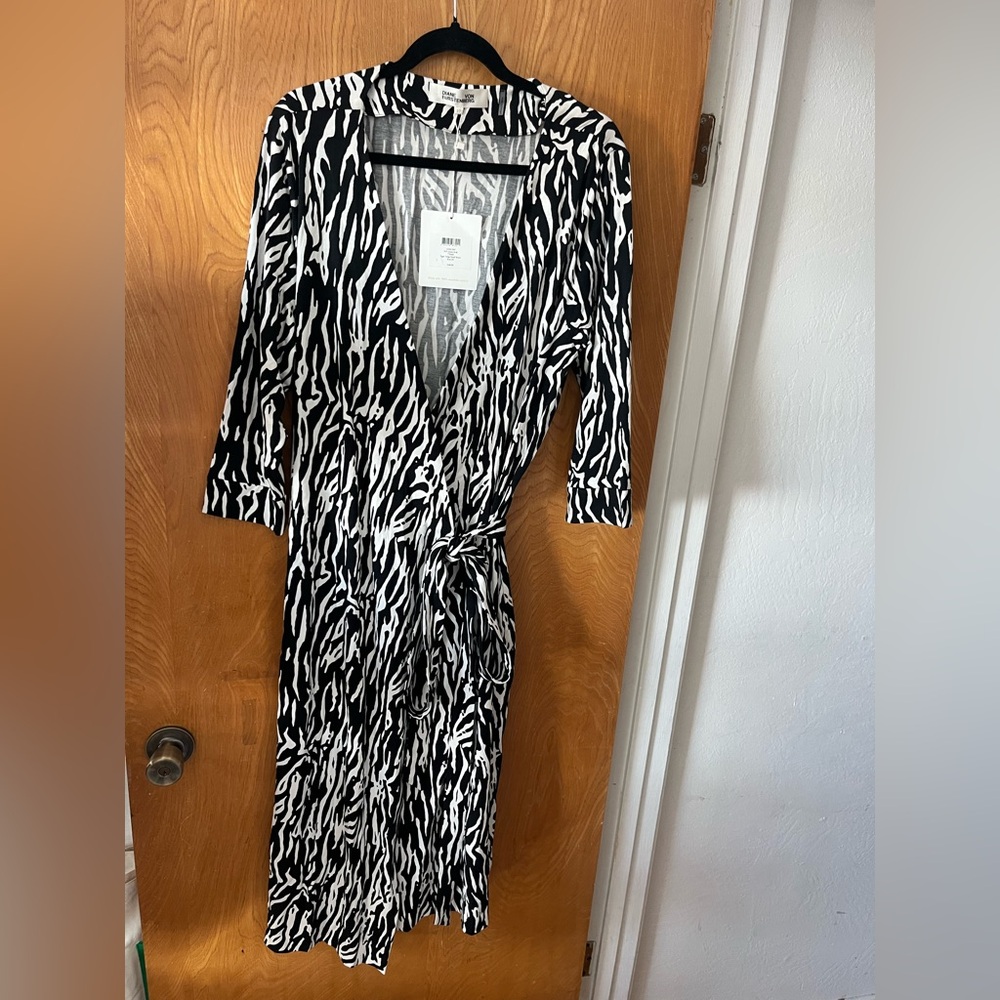 DVF Diane Von Furstenberg Julian Wrap midi Dress 20 - Picture 2 of 11